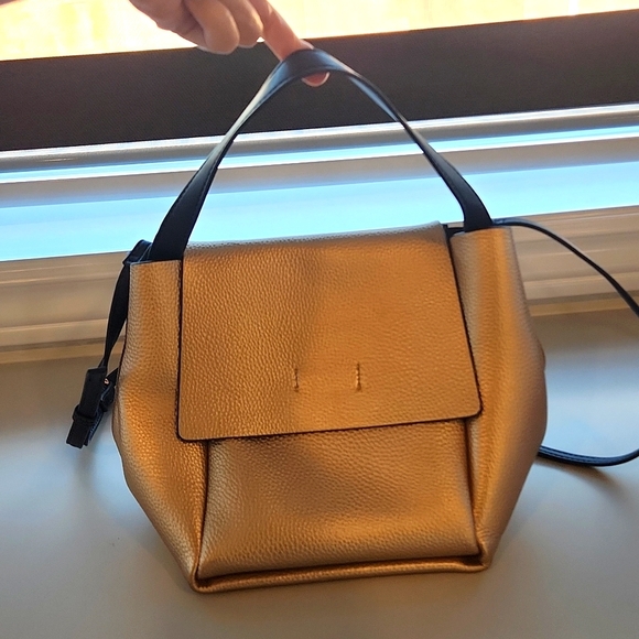 Gold Neiman Marcus purse - Picture 2 of 6